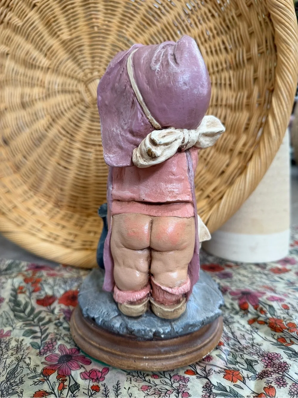 Vintage Giuseppe Armani Figurine Girl Washing Hands COLORFUL Signed Rare
